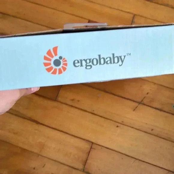 Nib ergobaby swaddler - Picture 4 of 4